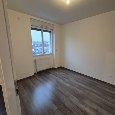 Location Appartement 2 pièces 42m² NOISY LE GRAND 93160 - Photo 3