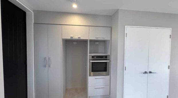 Linwood, 2 Bedrooms - Photo 1