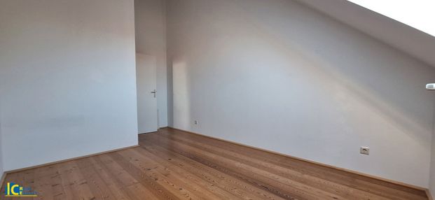 Tolle 2 Zimmer DG-Wohnung in Ruhelage inkl. Nutzung Gemeinschaftsterrasse - Photo 1