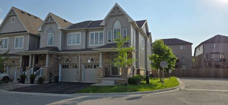 For Lease - 80 Leeson Street, East Luther Grand Valley, Ontario - Photo 5