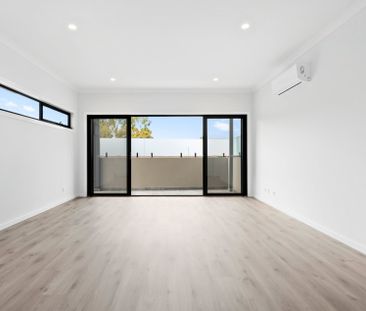 2 Lotus Close, Mooroolbark - Photo 5
