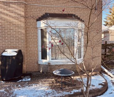 For Lease - 661 Conacher Drive Unit# lower, Toronto, Ontario - Photo 2