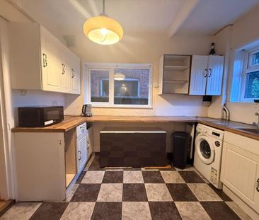 Warren Crescent,Southampton - Photo 6