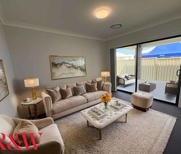 105 Biscay Circuit Menangle Park - Photo 1