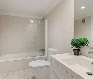 Charming 1BR Studio in Mellons Bay - Photo 5