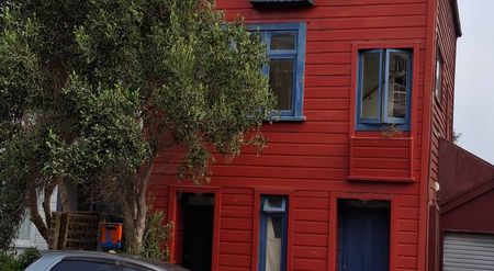 Cottage with all day sun - Photo 3