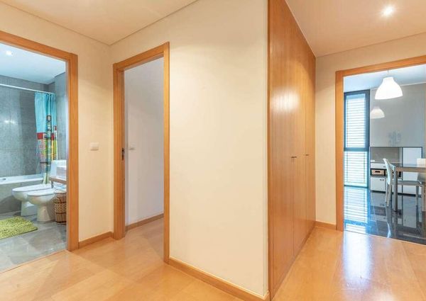 2 Bedroom Apartment with a view, Alto de Algés, Oeiras