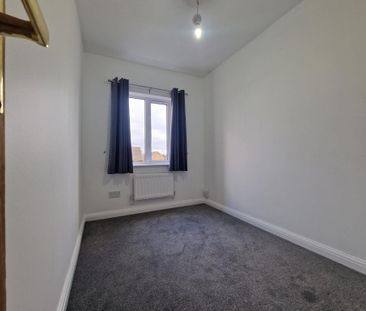 3 bedroom end of terrace house to rent - Photo 5