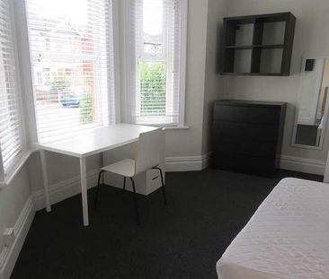 Bedroom Detached House In Winton, BH9 - Photo 6