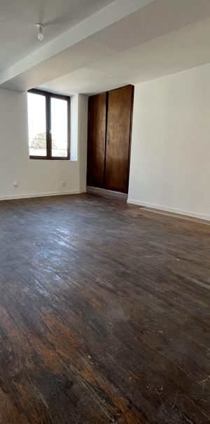 Location Appartement 2 pièces 48m² AVESNES SUR HELPE 59440 - Photo 1