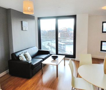 2 bedroom apartment to rent - Photo 2