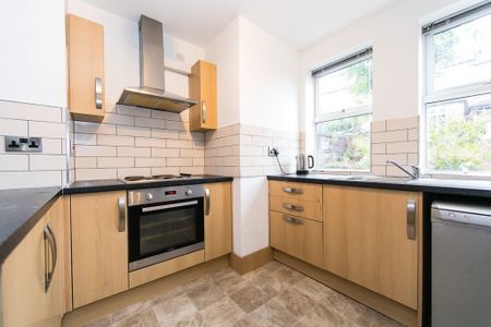 Brudenell View, Hyde Park, Leeds - Photo 4