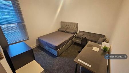 4 bedroom terraced house to rent - Photo 3