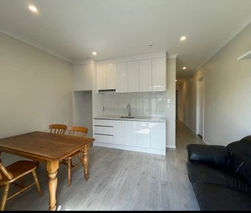 Charming 2BR Unit - Flat Bush, Auckland - Photo 3