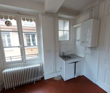 APPARTEMENT T2 A LOUER - LYON 1ER ARRONDISSEMENT - 76.19 m2 - 1 177... - Photo 2