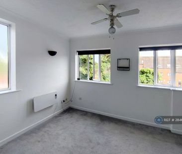 1 bedroom flat to rent - Photo 6