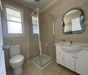 Cosy & Low-Maintenance Living in a Convenient Corio Location - Photo 4