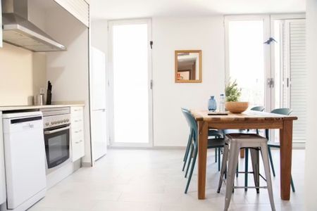 Calle Mariano Cuber, Valencia, Valencian Community 46011 - Photo 4