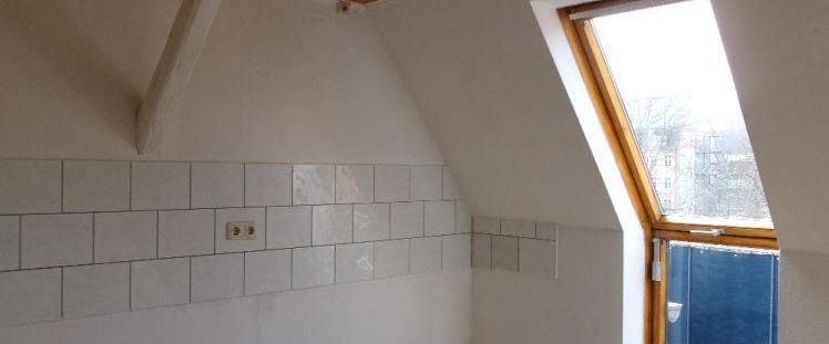 Auerbach: 2 helle Zimmer, Balkon, Tageslichtbad m. Dusche, Aufzug - Photo 1