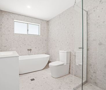 BRAND NEW FOUR BEDROOM TOWNHOUSE - Photo 5