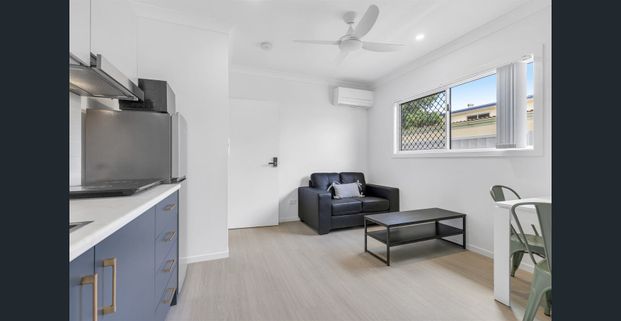 NEAR NEW BEACHSIDE STUDIO IN BRIGHTON - Photo 1