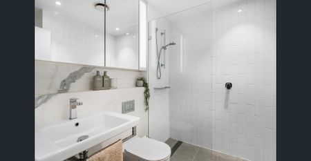 Modern Courtyard Apartment - Photo 5