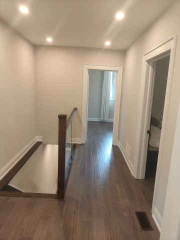 For Lease - 118 Courcelette Road, Toronto, Ontario - Photo 3