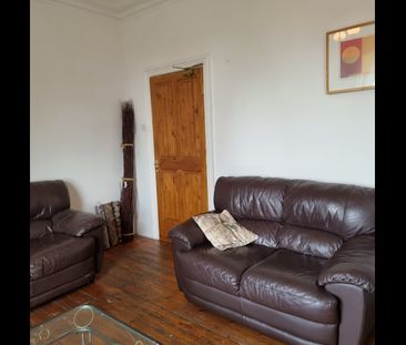 Room in a Shared House, Cemetery Road, LS11 - Photo 2