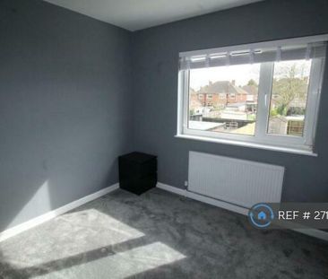 3 bedroom semi-detached house to rent - Photo 4