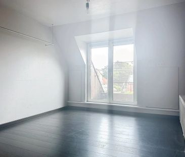 Ruim appartement gelegen aan de markt van Koekelare - Foto 5