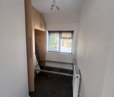 3 bedroom semi-detached house to rent - Photo 4
