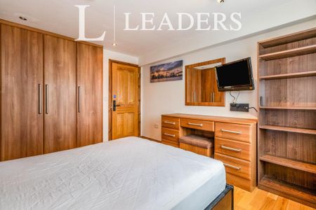 1 bedroom house to rent - Photo 2