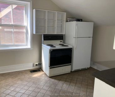 96 Arthur Street N #B - Photo 2