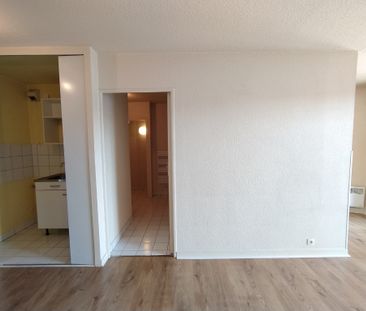 Location Appartement 2 pièces 33m² - Photo 2