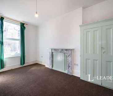 2 bedroom flat to rent Elphinstone Road, Southsea - Photo 1
