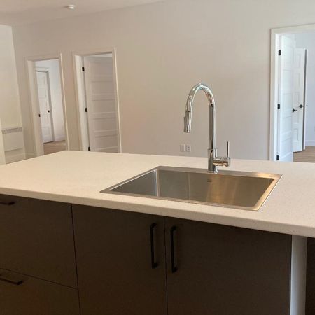 5 1/2 à louer St-Hyacinthe Occupation immédiate - Condo / Appartement / Logement - Photo 3