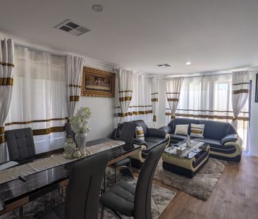 ROOMS In All FEMALE-HOUSEHOLD!! BRAND NEW FURNISHINGS!! - Photo 1