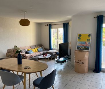 Location Appartement 3 pièces 72m² - Photo 2