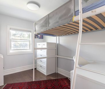 For Lease - 21 Craigmore Crescent, Toronto, Ontario - Photo 1