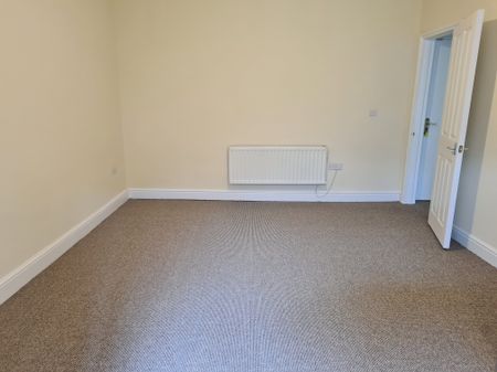 High Street, Downham Market - Photo 5