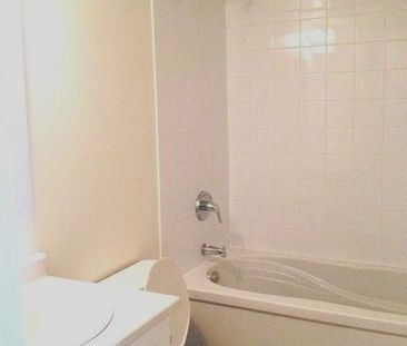 For Lease - 812 Lansdowne Avenue Unit# 517, Toronto, Ontario - Photo 2