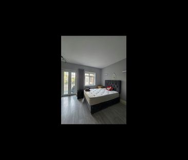 Room in a Shared Flat, Holmdale Gardens, NW4 - Photo 1
