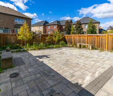 For Lease - 102 MACTIER Drive, Vaughan, Ontario - Photo 3