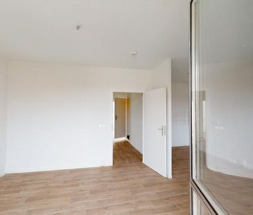 Ihr neues Zuhause: 3 Zimmer mit Saaleblick - Photo 3