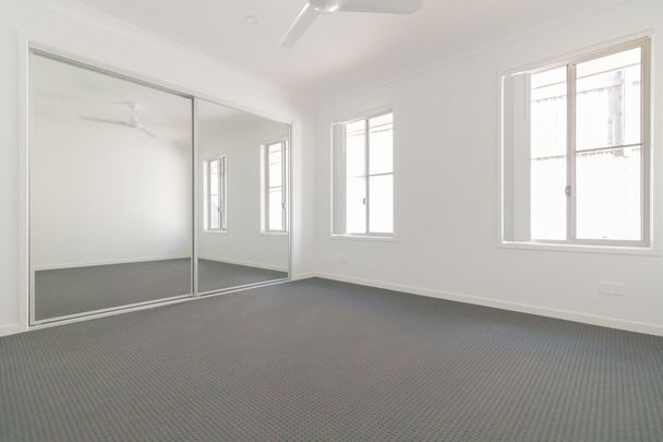 3 BEDROOM HOME - Photo 1