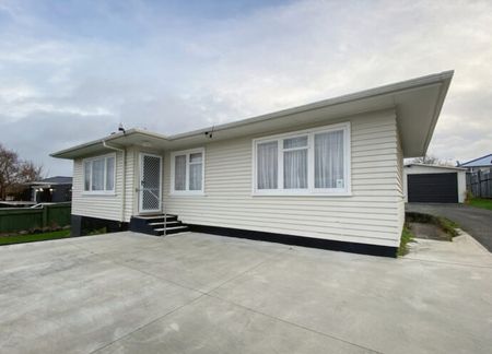 First Choice - Photo 3