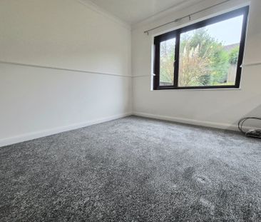 Cousin Lane, Halifax - Photo 3