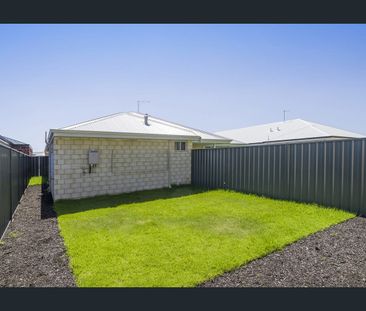 19b Gunbower Circuit, Baldivis, WA 6171 - Photo 3