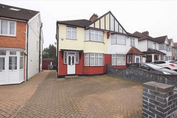 Deanscroft Avenue, Kingsbury, NW9 - Photo 1