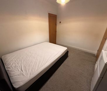 Room in a Shared House, Stanford Road, LU2 - Photo 5